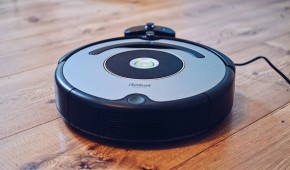 Get the iRobot Roomba 670 for $100 off at Walmart